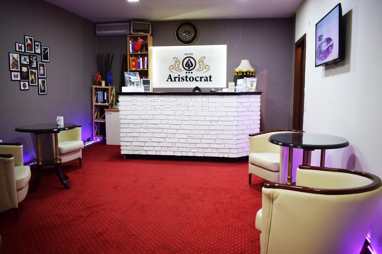 Hotel Aristocrat & Fish Restaurant Skopje Exterior foto